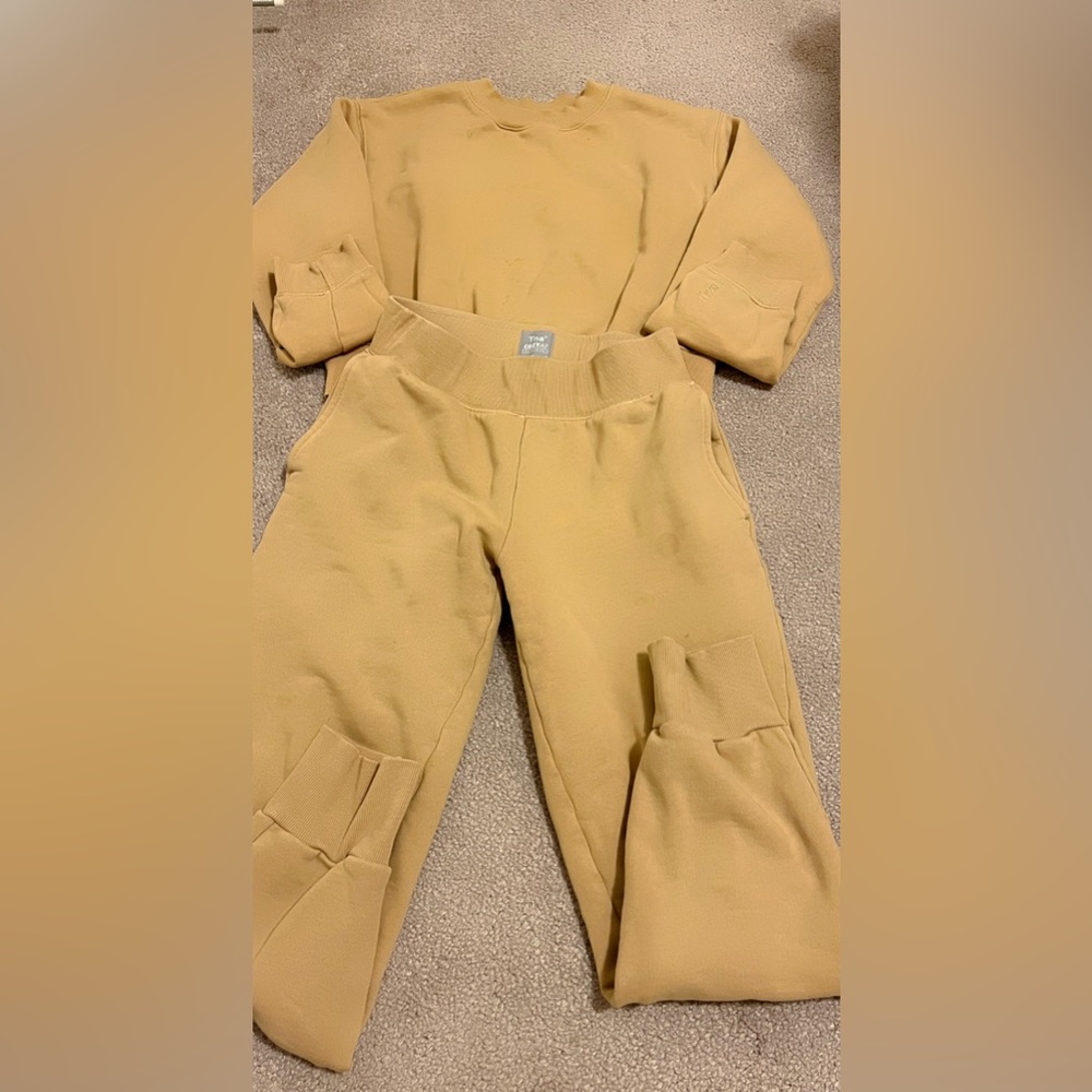 Tna matching set size xs pants and small sweater